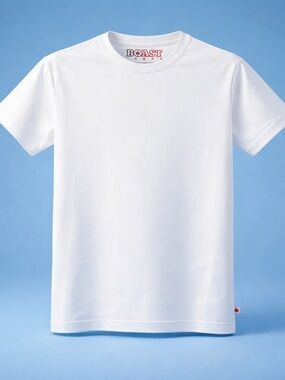 NWT BOAST Girls White Short Sleeve Dry Wicking Tee Shirt  - Size Medium